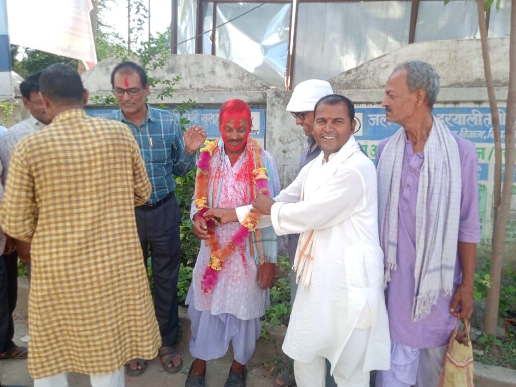 पैक्स अध्यक्ष shivajinagar