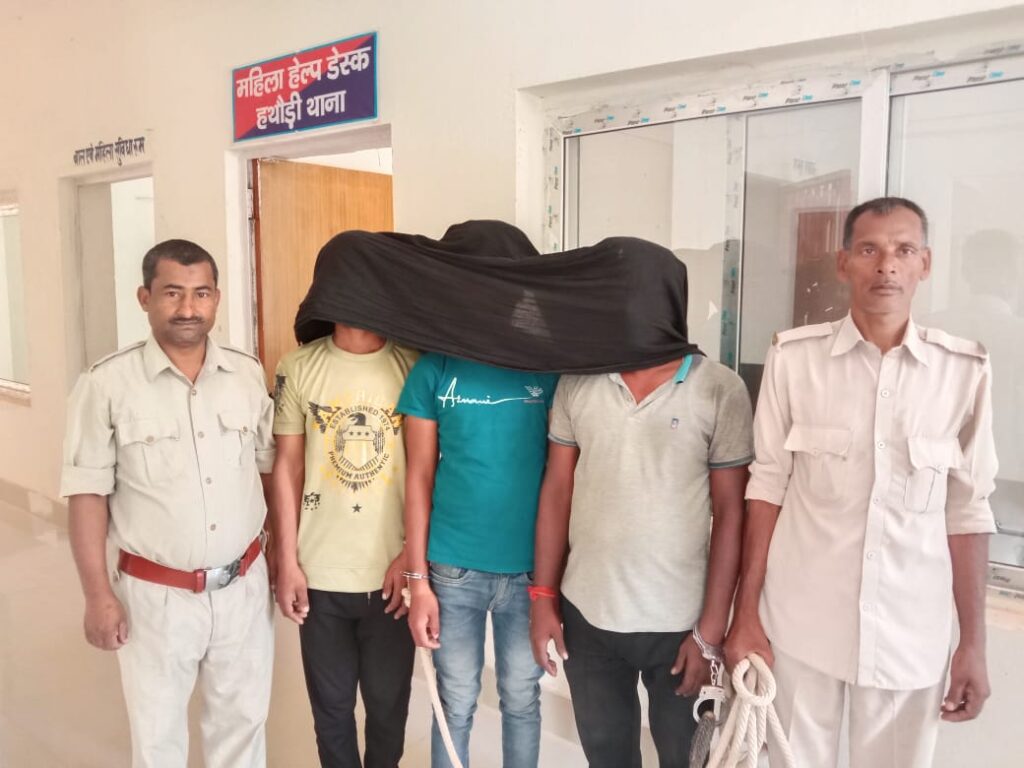 तीन शराबियों को पुलिस ने किया गिरफ्तार भेजा न्यायाल Snews85