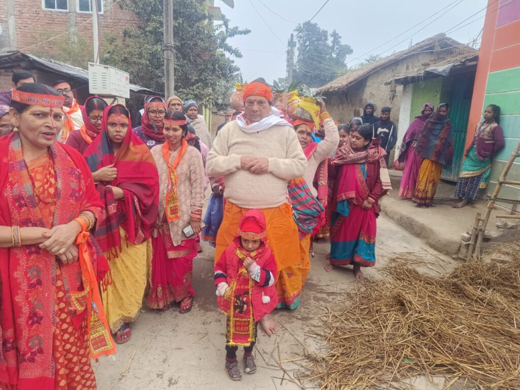 श्रीपुर ग्राम में राम लक्ष्मण भरत शत्रुघ्न श्री कृष्णा मां जानकी मां सरस्वती एवं बजरंगबली की प्राण प्रतिष्ठा किया गया