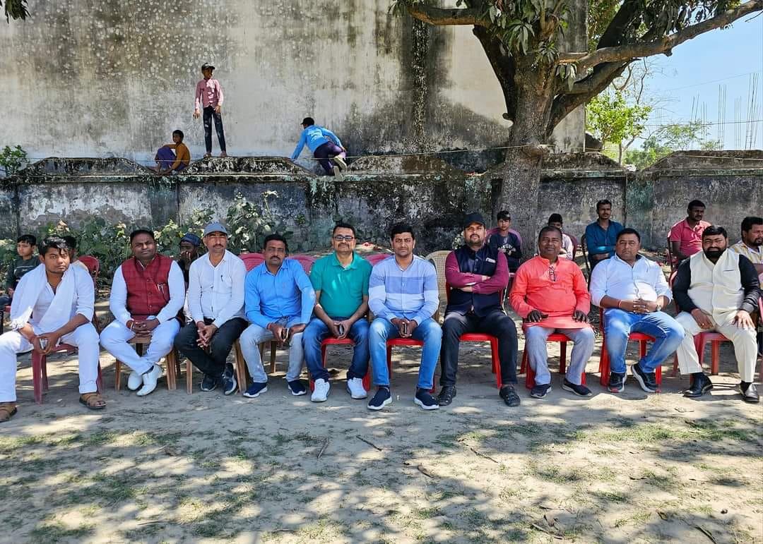 भटोरा एवं दहियार रन्ना के बीच हुए मैच में पहले पारी खेलते हुए दहीयार ने 224 रन बनाए जिनमें 100 रन से ज्यादा कैप्टन बबलू कुमार ने बनाया भटोरा एवं दहियार रन्ना के बीच हुए मैच में पहले पारी खेलते हुए दहीयार ने 224 रन बनाए जिनमें 100 रन से ज्यादा कैप्टन बबलू कुमार ने बनाया