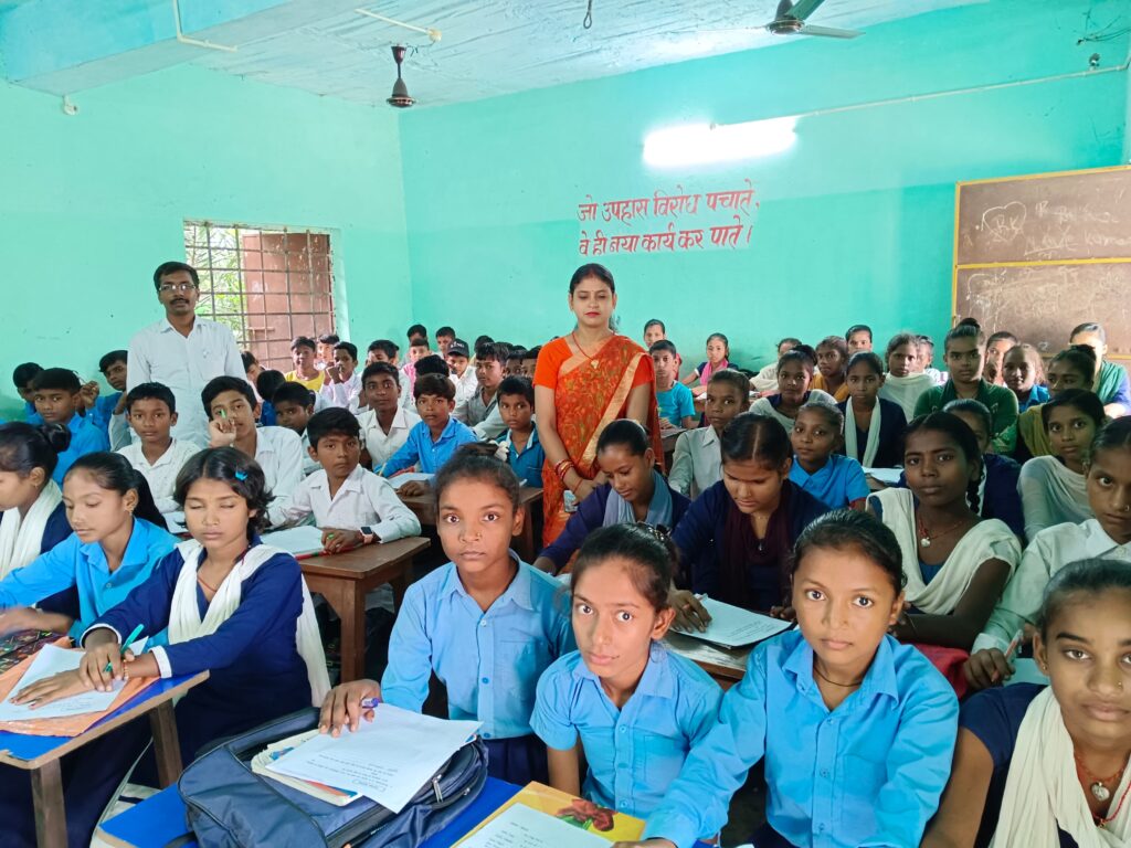 तीन से आठ आठ कक्षा की छात्र छात्राओं की अर्धवार्षिक परीक्षा प्रखंड के 125 प्राथमिक, मध्य एवं उत्क्रमित मध्य विद्यालय में चल रहा है तीन से आठ आठ कक्षा की छात्र छात्राओं की अर्धवार्षिक परीक्षा प्रखंड के 125 प्राथमिक, मध्य एवं उत्क्रमित मध्य विद्यालय में चल रहा है