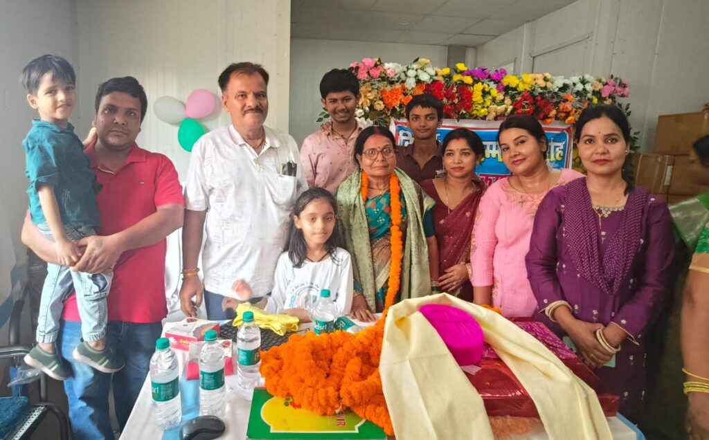 बहेड़ी सीएचसी में एएनएम सुधा कुमारी को सेवानिवृत्ति पर भावभीनी विदाई