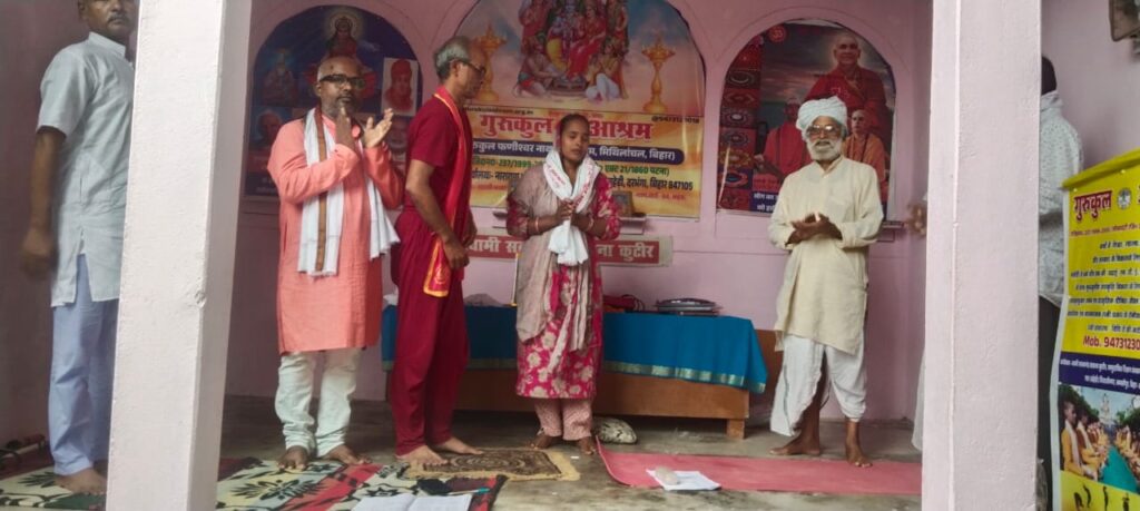 विश्व योग दिवस के अवसर पर प्रो. रघूवर बाबू की 81वीं जयंती मनाई गई विश्व योग दिवस के अवसर पर प्रो. रघूवर बाबू की 81वीं जयंती मनाई गई