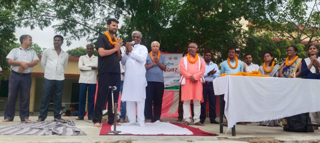 11वां अंतर्राष्ट्रीय योग दिवस शिवाजीनगर में धूमधाम से मनाया गया 11वां अंतर्राष्ट्रीय योग दिवस शिवाजीनगर में धूमधाम से मनाया गया