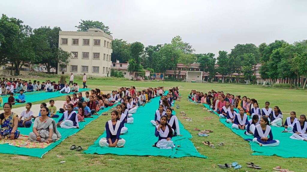 11वां अंतर्राष्ट्रीय योग दिवस शिवाजीनगर में धूमधाम से मनाया गया 11वां अंतर्राष्ट्रीय योग दिवस शिवाजीनगर में धूमधाम से मनाया गया