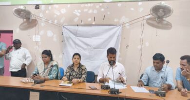 "कोई वैध मतदाता छूटे नहीं, कोई अवैध जुटे नहीं" - बीडीओ ने बीएलओ को दिए सख्त निर्देश