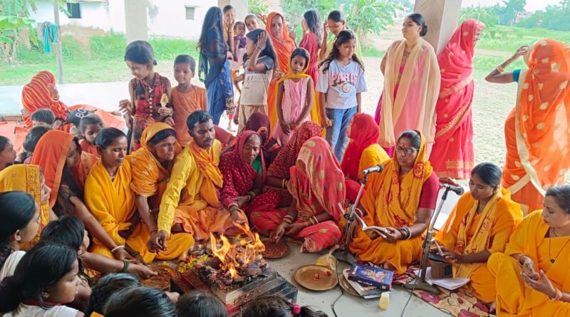 गुरु पूर्णिमा के पावन अवसर पर मठ-मंदिरों में उमड़ी भक्तों की भीड़
