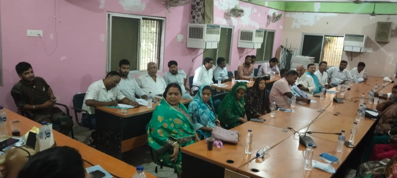 पंचायत समिति बैठक में नल-जल, बिजली, स्वास्थ्य और पशु विभाग पर हुई गहन चर्चा