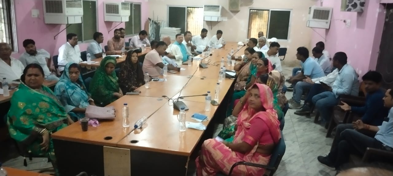 पंचायत समिति बैठक में नल-जल, बिजली, स्वास्थ्य और पशु विभाग पर हुई गहन चर्चा