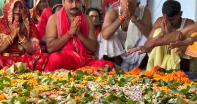रामभद्रपुर में ढाई लाख पार्थिव शिवलिंग की भव्य पूजा, श्रद्धालुओं ने किया जलाभिषेक