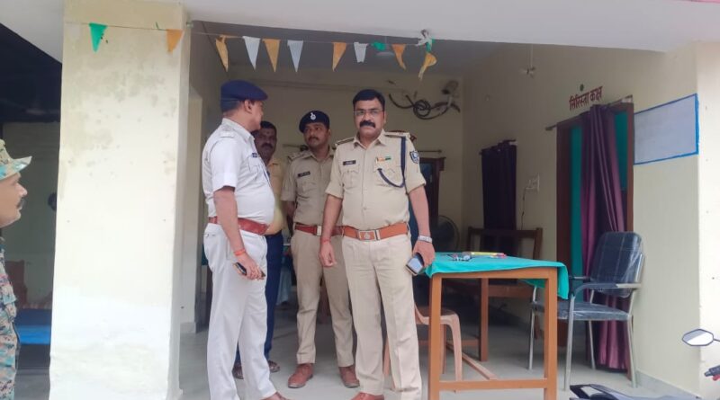 शिवाजीनगर थाने का औचक निरीक्षण: डीएसपी ने दिए अपराध नियंत्रण के निर्देश