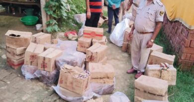 शिवाजीनगर पुलिस को मिली बड़ी सफलता, 10 लाख की विदेशी शराब जब्त, तस्कर फरार शिवाजीनगर पुलिस को मिली बड़ी सफलता, 10 लाख की विदेशी शराब जब्त, तस्कर फरार