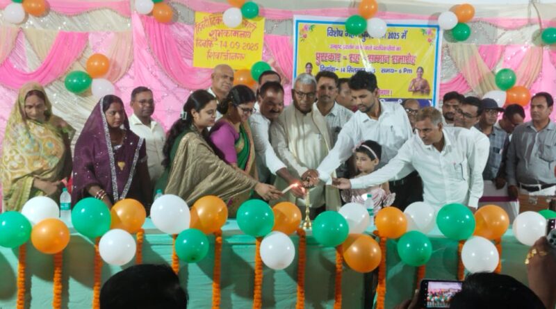 मतदाता सूची पुनरीक्षण में उत्कृष्ट कार्य के लिए 54 कर्मी सम्मानित, बीडीओ बोले- "बिहार में टॉप 10 में है हमारा प्रखंड"
