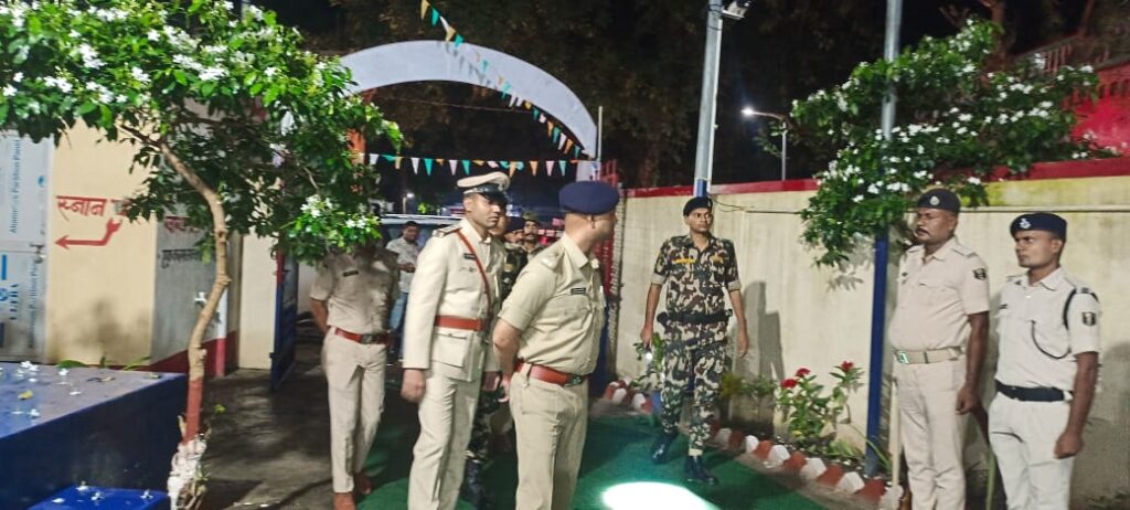 एसपी ने हथौड़ी और शिवाजीनगर थाने का किया वार्षिक निरीक्षण, दिए सख्त दिशा-निर्देश एसपी ने हथौड़ी और शिवाजीनगर थाने का किया वार्षिक निरीक्षण, दिए सख्त दिशा-निर्देश