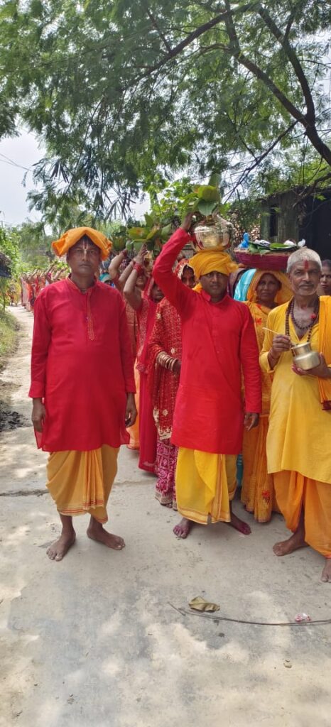 शिवाजीनगर में कलश स्थापना के साथ दुर्गा पूजा का शुभारंभ, भक्ति में डूबा पूरा क्षेत्र शिवाजीनगर में कलश स्थापना के साथ दुर्गा पूजा का शुभारंभ, भक्ति में डूबा पूरा क्षेत्र