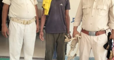 शराबबंदी कानून का उल्लंघन: हथौड़ी पुलिस ने पियक्कड़ को दूसरी बार किया गिरफ्तार, भेजा जेल शराबबंदी कानून का उल्लंघन: हथौड़ी पुलिस ने पियक्कड़ को दूसरी बार किया गिरफ्तार, भेजा जेल