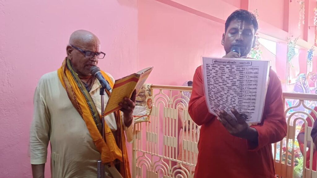 आस्था का संगम: मां कात्यायनी की भव्य पूजा और बेल निमंत्रण जुलूस से गुंजायमान हुआ शिवाजीनगर आस्था का संगम: मां कात्यायनी की भव्य पूजा और बेल निमंत्रण जुलूस से गुंजायमान हुआ शिवाजीनगर