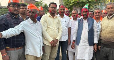 एनडीए की प्रचंड जीत पर श्रीपुर मजरहिया में जश्न, विधायक वीरेंद्र कुमार को 50,533 मतों से मिली ऐतिहासिक जीत