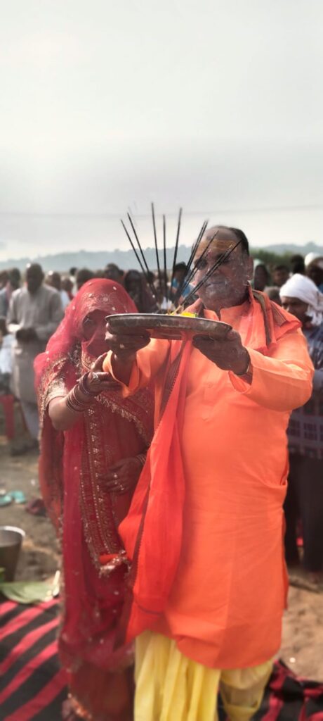 शिवाजीनगर: हर-हर महादेव के उद्घोष से गूंजा शहरू गांव, 2026 की ऐतिहासिक बम पूजा के लिए हुआ भव्य भूमि पूजन