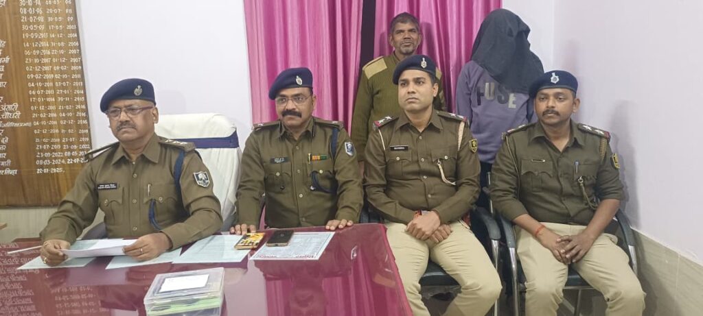 शिवाजी नगर: परसा में कोचिंग छात्रा की हत्या का 5 महीने बाद खुलासा, असम से दबोचा गया मुख्य आरोपी शिवाजी नगर: परसा में कोचिंग छात्रा की हत्या का 5 महीने बाद खुलासा, असम से दबोचा गया मुख्य आरोपी