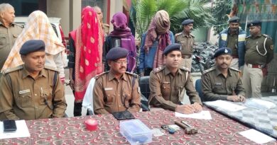 सूने घर का ताला तोड़कर लाखों की चोरी, पुलिस ने 6 घंटे में किया बड़ा खुलासा; जेवर और नकदी के साथ 4 गिरफ्तार