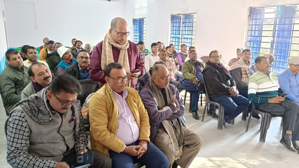 शिवाजीनगर: एमडीएम बीआरपी का विदाई सह सम्मान समारोह, नए साधन सेवी ने संभाला पदभार, शिक्षकों ने दी भावभीनी विदाई शिवाजीनगर: एमडीएम बीआरपी का विदाई सह सम्मान समारोह, नए साधन सेवी ने संभाला पदभार, शिक्षकों ने दी भावभीनी विदाई