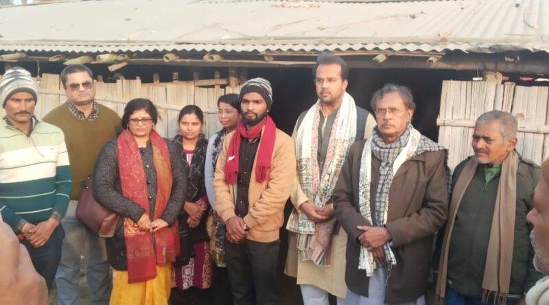 शिवाजीनगर: टाट-फूस के नीचे भविष्य गढ़ रहे बच्चे, विधायक ने प्राथमिक विद्यालय पुरन्दाही की बदहाली देख जताई चिंता