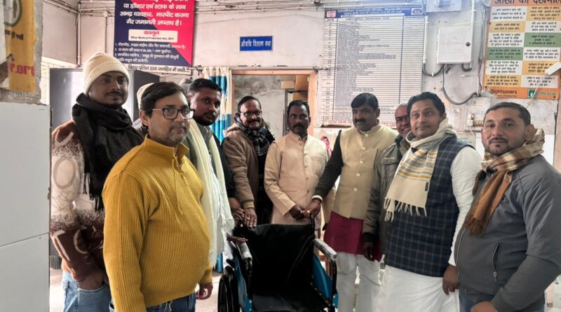 शिवाजीनगर: सांसद शांभवी चौधरी की पहल से दिव्यांगों और वृद्धों को मिली बड़ी राहत, सिलाई मशीन का भी हुआ वितरण