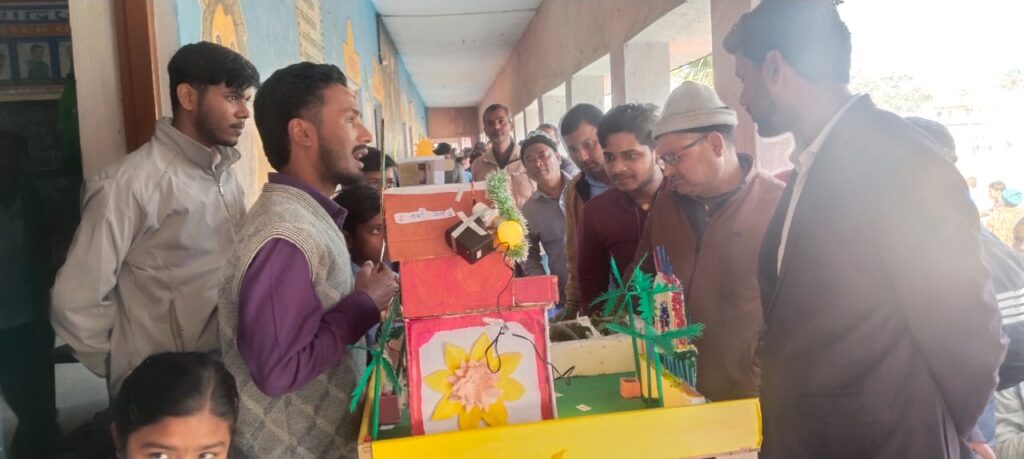 शिवाजीनगर में टीएलएम मेला का आयोजन, 51 विद्यालयों के शिक्षकों ने विज्ञान व गणित आधारित मॉडलों की प्रदर्शनी लगाई