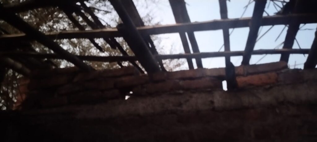 रसोई घर में लगी आग, हजारों की संपत्ति जलकर राख रसोई घर में लगी आग, हजारों की संपत्ति जलकर राख