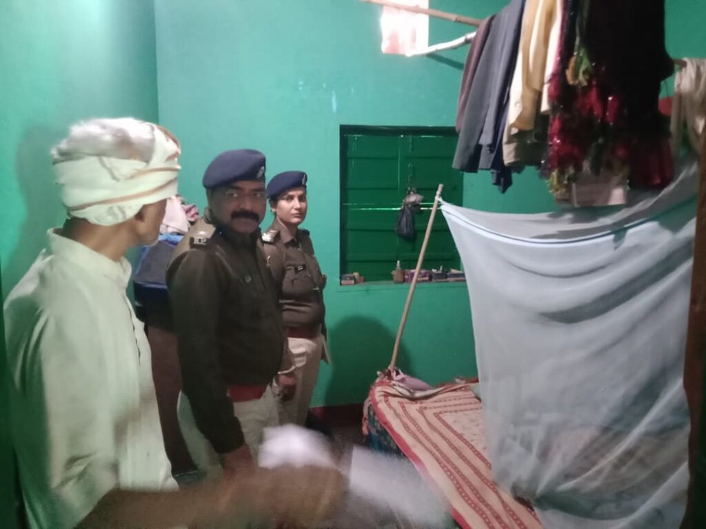 गलगल चौक के समीप लाखों की चोरी, नकद व जेवरात लेकर फरार