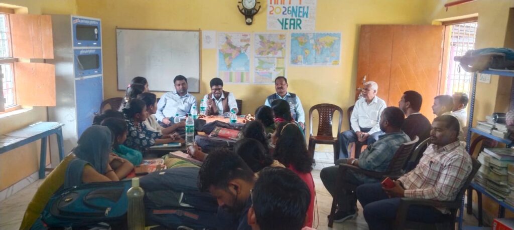 मिथिला परंपरा के अनुसार पाग, माला व शॉल से सम्मानित हुए हरि ओम शरण