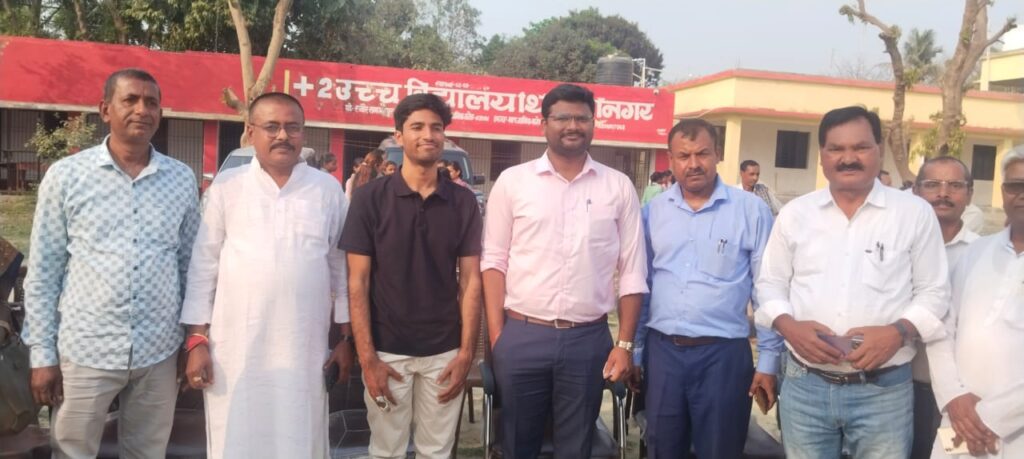 शिवाजीनगर में UPSC टॉपर्स का सम्मान: अंकित रोशन (AIR 255) और अभिषेक सिंह (AIR 308) बने युवाओं के प्रेरणास्रोत