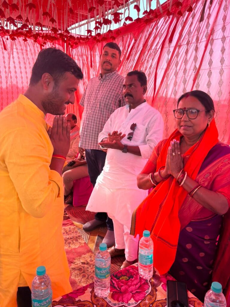 शिवाजीनगर दहियार बस पड़ाव का भव्य शुभारंभ, विधायक वीरेंद्र कुमार सहित कई गणमान्य लोग रहे उपस्थित शिवाजीनगर दहियार बस पड़ाव का भव्य शुभारंभ, विधायक वीरेंद्र कुमार सहित कई गणमान्य लोग रहे उपस्थित