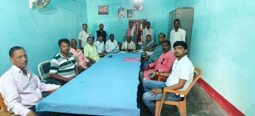 शिवाजीनगर: स्नातक महाविद्यालय के शासी निकाय की बैठक संपन्न, विकास योजनाओं पर विस्तृत चर्चा