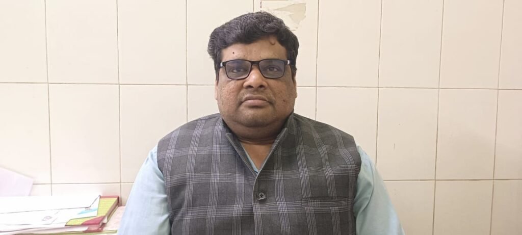 शिवाजीनगर पीएचसी प्रभारी डॉ. कुमार अमित का हार्ट अटैक से निधन, स्वास्थ्य विभाग में शोक की लहर